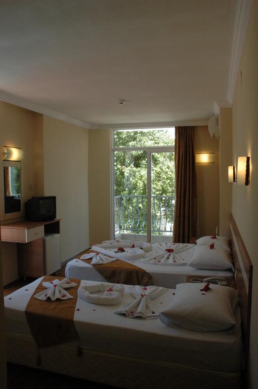 Ercan Han Hotel Ичмелер Номер фото