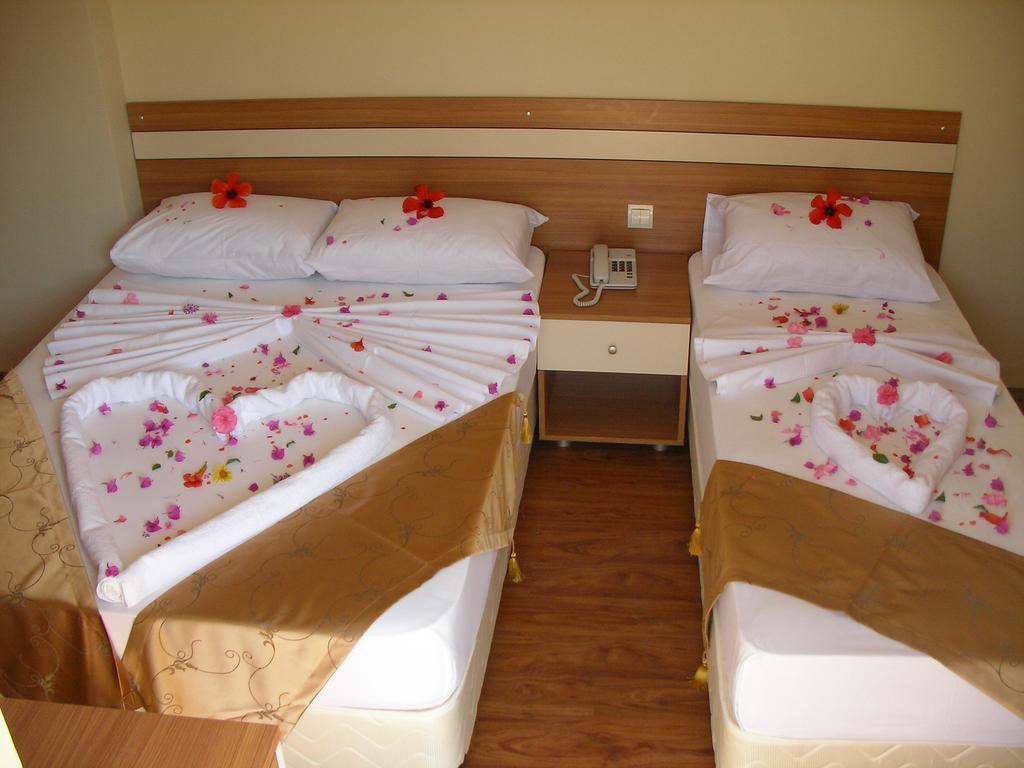 Ercan Han Hotel Ичмелер Номер фото